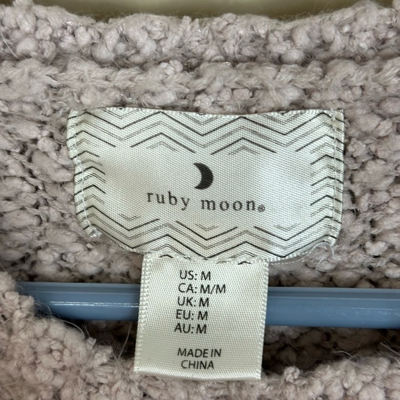 Ruby moon med 22p2p 25” length great preowned condition - Picture 4 of 6